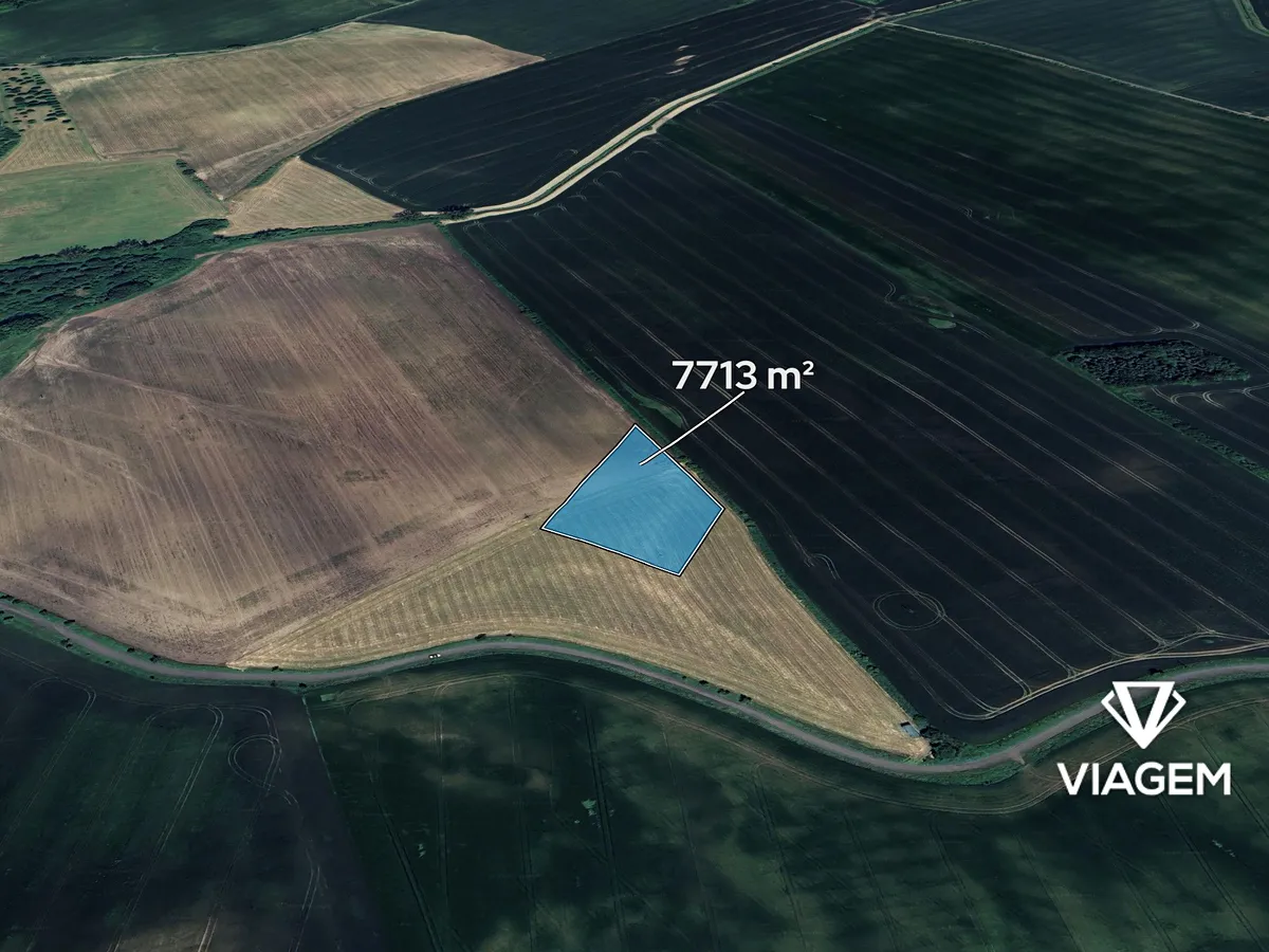 Prodej podílu 1/12 pole 642 m²